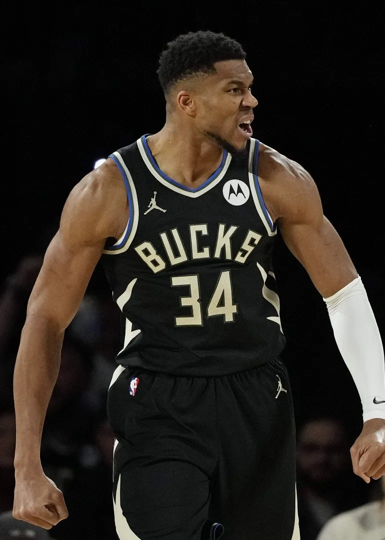 包含字母哥连续三场比赛得分超过爆冷，利物浦不断突破！的词条